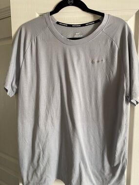 Nike Light Gray Dri-FIT Short Sleeve Tee
